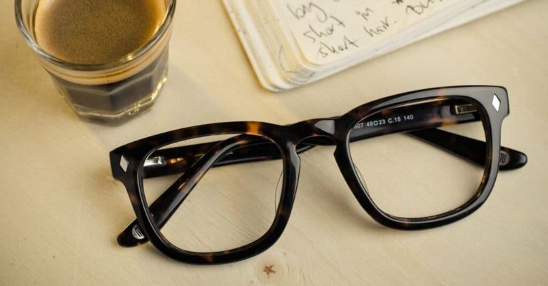 7 Ways Buying Glasses Online Saves Money