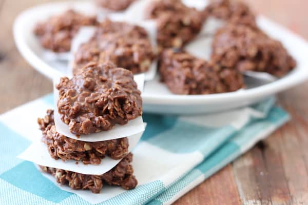 Healthy No-Bake Chocolate-Peanut Butter Cookies