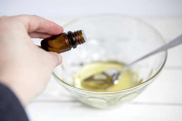 adding essential oils to homemade antibacterial cream