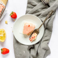 strawberry lemon blondies recipe with gluten-free options