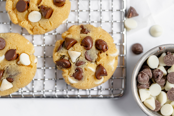 coconut flour cookies with chocolate chips